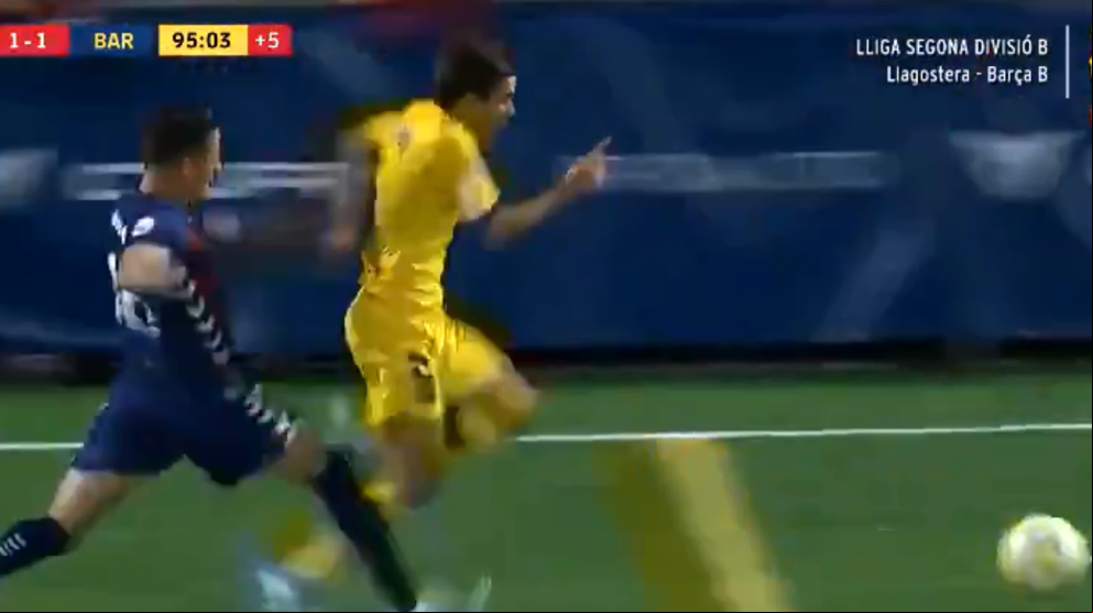 La salvaje agresión, una más, a Riqui Puig en el campo del Llagostera