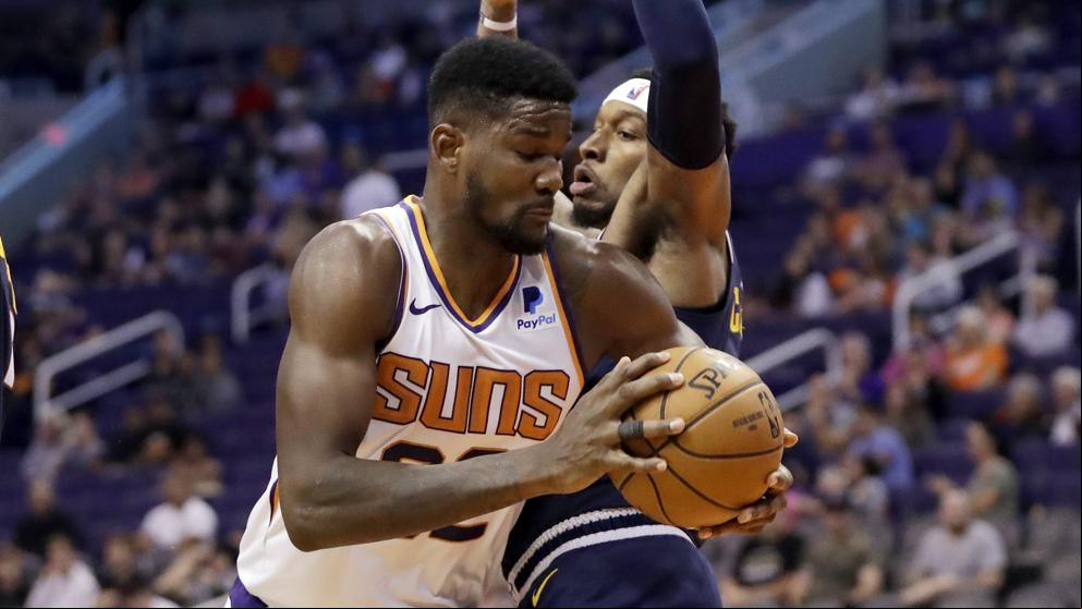 El jugador de la NBA Deandre Ayton, suspendido 25 partidos tras dar positivo con un diurético