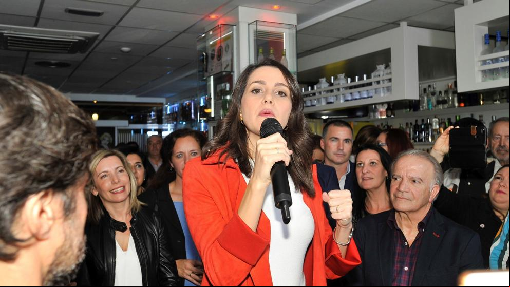 Arrimadas asegura que “huele” a que Sánchez sufrirá una derrota igual que la de Susana Díaz