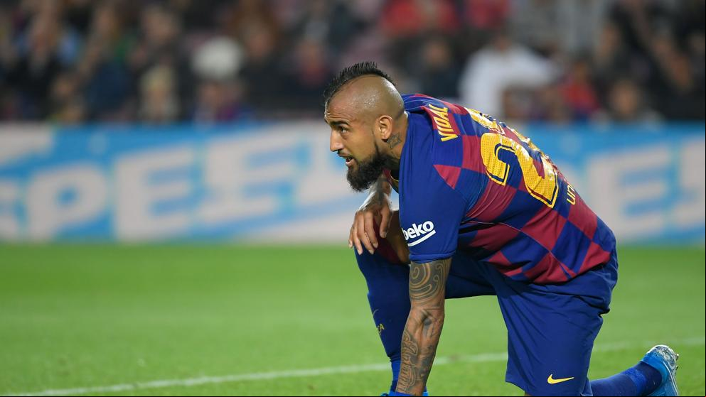 Vidal sale de titular y Jordi Alba y Busquets parten en el banquillo