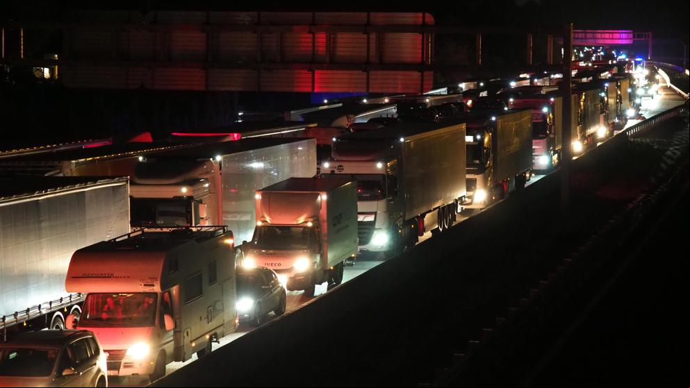 Cortada la AP-7 a la altura de Girona y las entradas y salidas a Barcelona