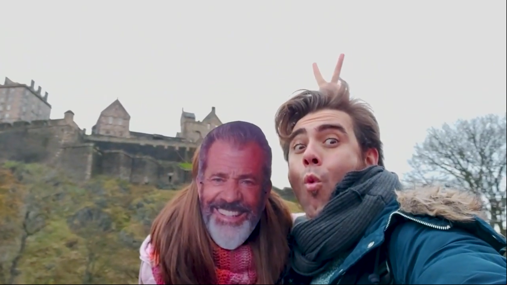 Su sueño de conocer a Mel Gibson quedó truncado, pero él se las apañó para “viajar” con él