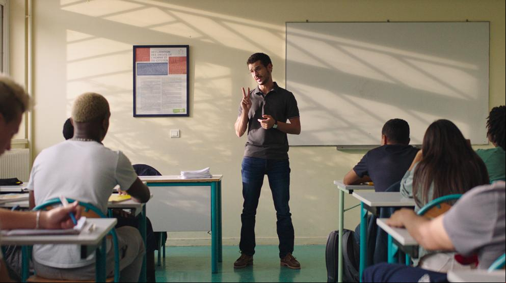 La película sa que ilustra la imposibilidad de educarse bien sin ir al cole