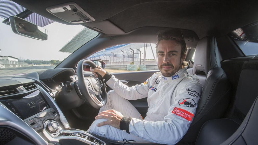 Red Bull descarta fichar a Alonso “por viejo”