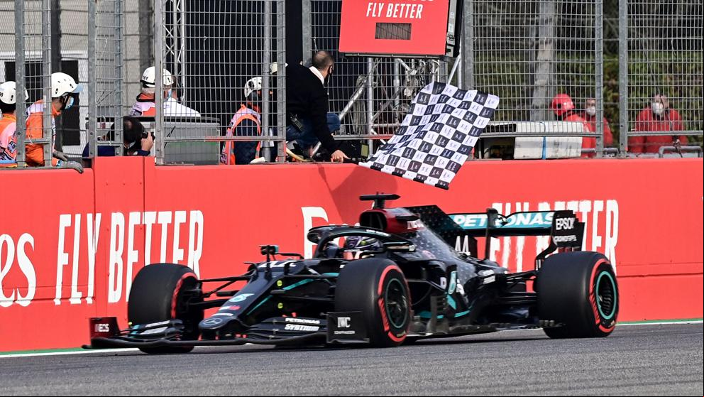 Hamilton tiene la séptima corona a punto de caramelo