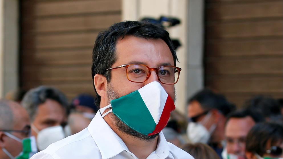 Salvini, agredido en un mitin en Toscana: “¡Yo te maldigo!”