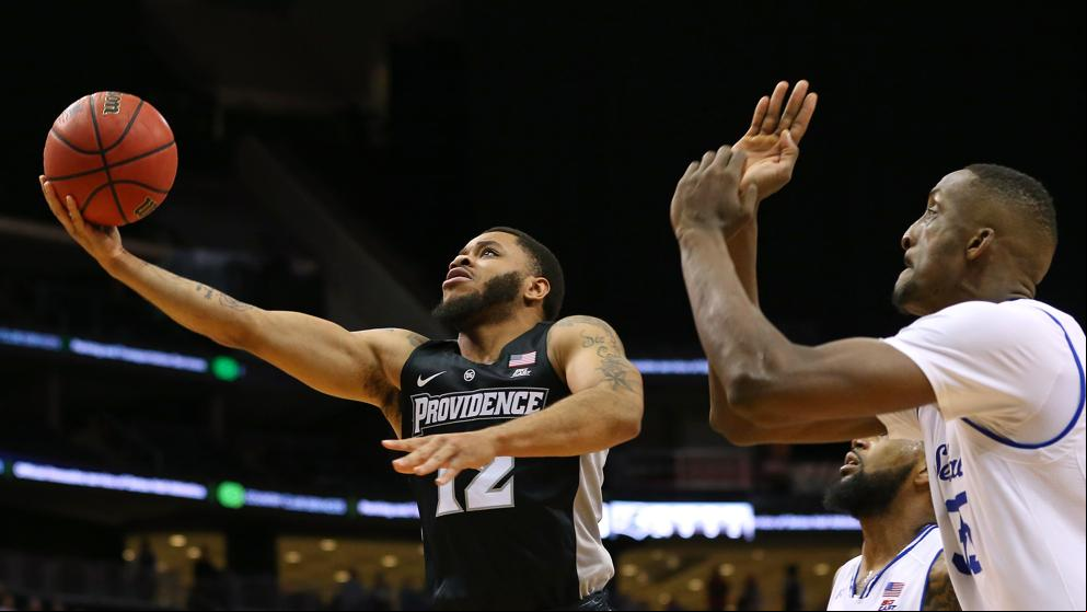 Dwight Powell se lesiona el talón de Aquiles