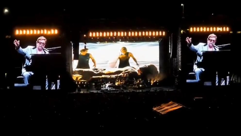Así fue el momento en el que Elton John perdió la voz sobre el escenario