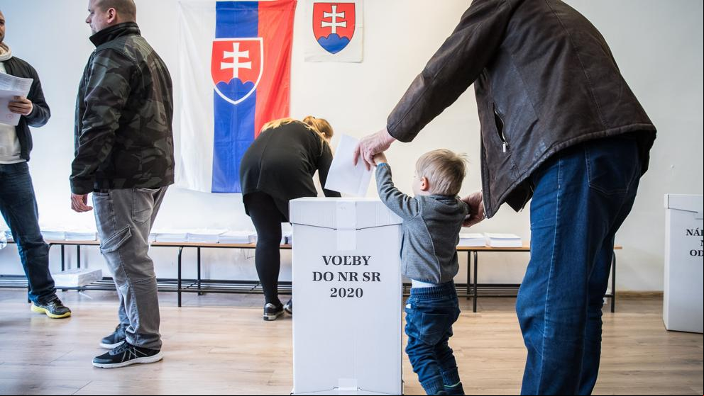 La caída del socialdemócrata SMER permite la victoria del opositor OLaNO en Eslovaquia
