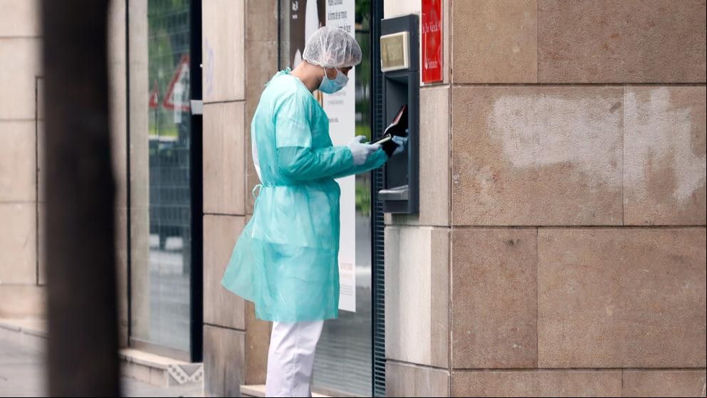 El Ayuntamiento de València habilita un teléfono de atención a personas mayores