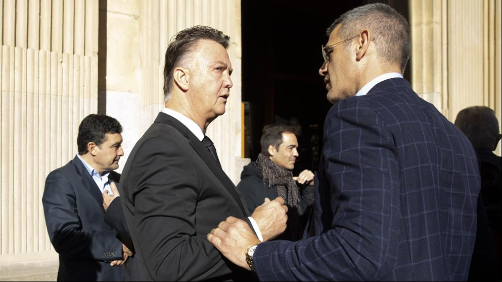 Van Gaal critica al Ajax: “Hay clubs que usan la crisis del coronavirus para su propio beneficio”