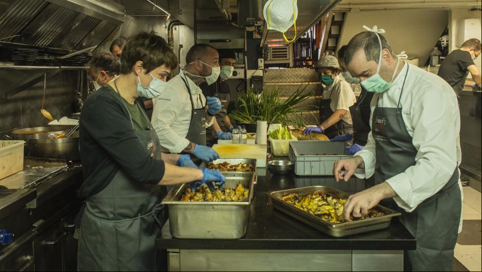 Un día en las cocinas de ‘Comer Contigo’