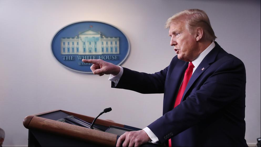 Trump recula y reprende al gobernador de Georgia por reabrir “demasiado pronto”