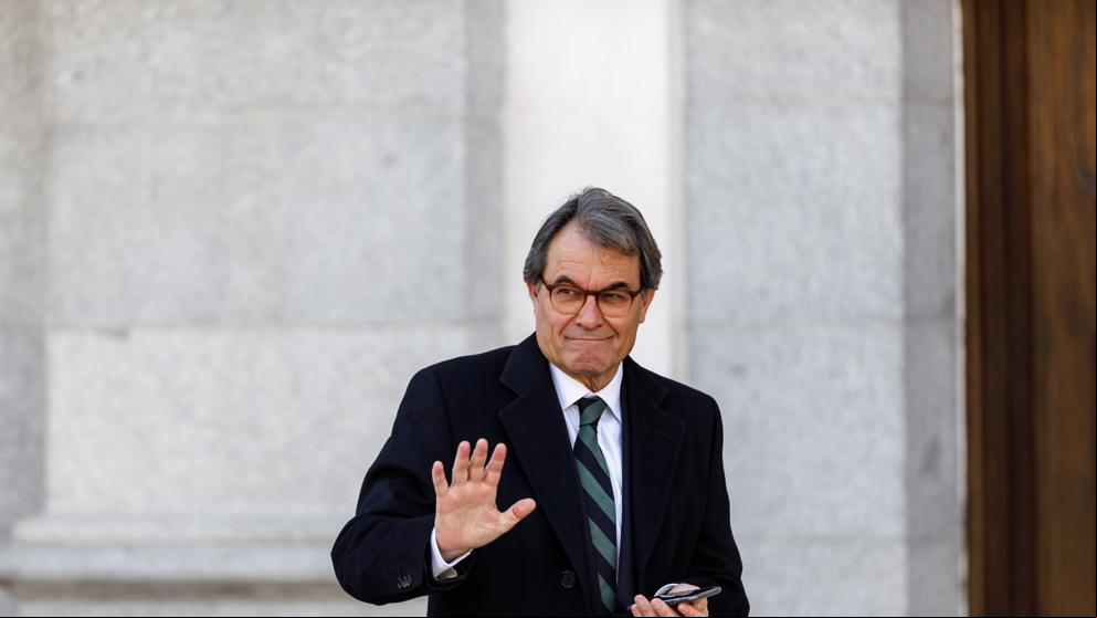 El TSJC pregunta a la Fiscalía si el sueldo de Mas como expresident vulnera la inhabilitación por el 9-N