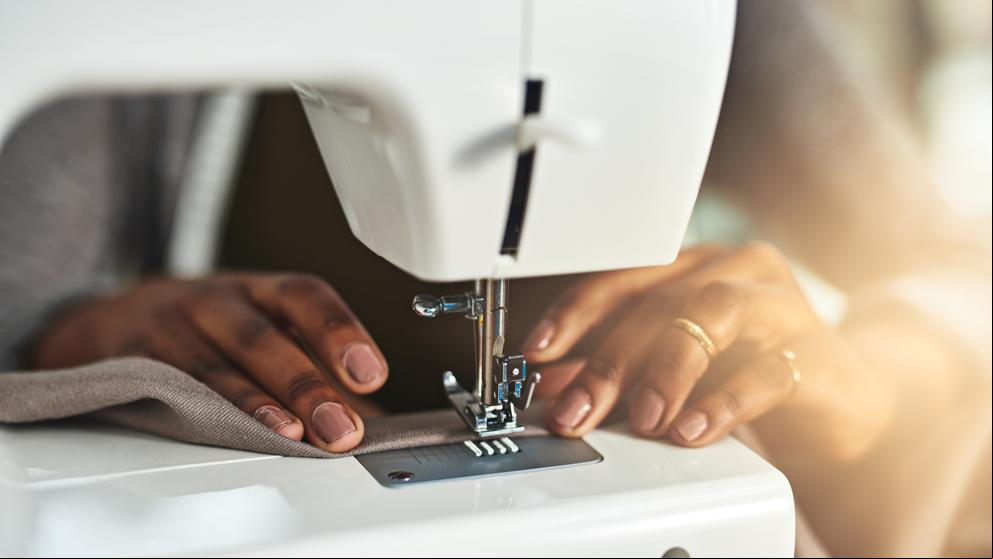 Coser está de moda: Ideas fáciles para hacerte tus propios vestidos de verano