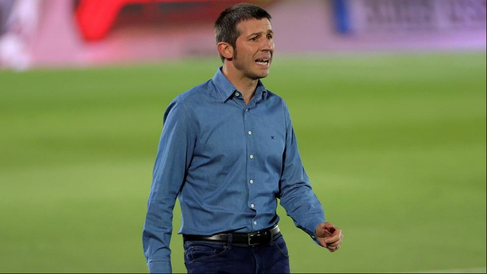 El despido de Celades, un nuevo capítulo de la controvertida gestión de Peter Lim al frente del Valencia