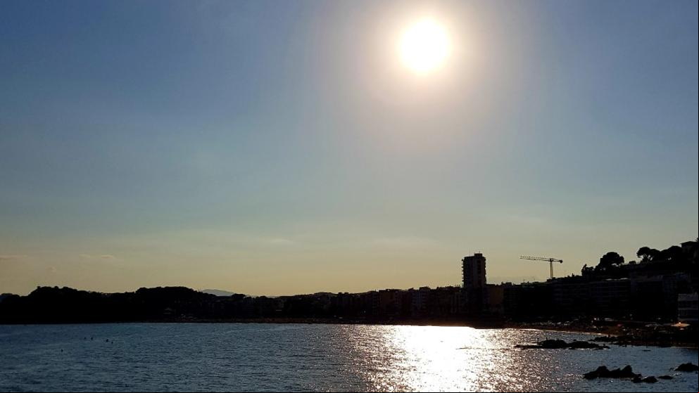 Por el camino de ronda de Sa Caleta