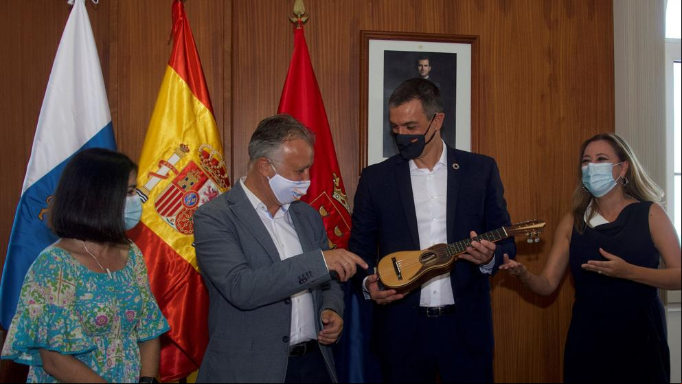 El Gobierno afronta una rebelión municipal por el uso de los superávits