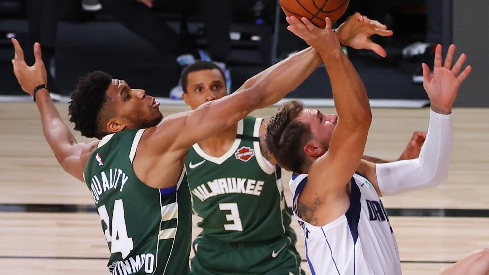 Doncic le gana el duelo a Antetokounmpo con otro triple-doble