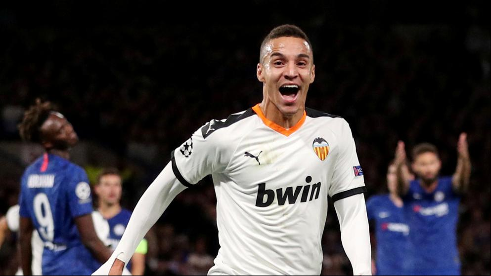 Rodrigo viaja a Leeds para firmar su contrato con el nuevo equipo de la Premier League