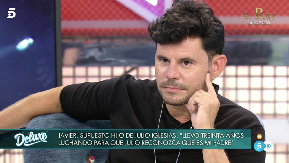 ‘Sábado Deluxe’: La emotiva petición de Javier Santos a Julio Iglesias
