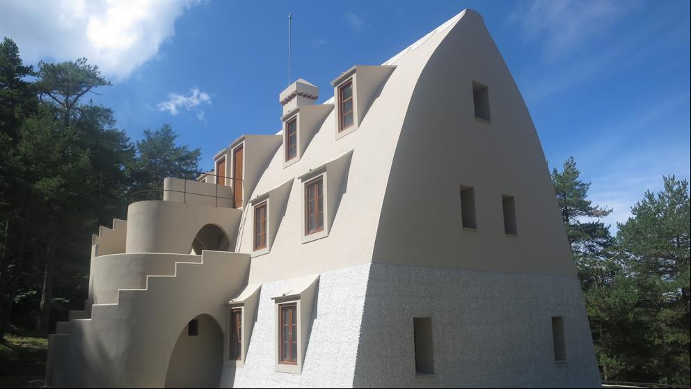 Gaudí con vistas al Pedraforca