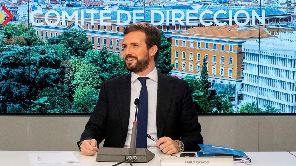 Casado desdeña la censura consciente de que va en su contra