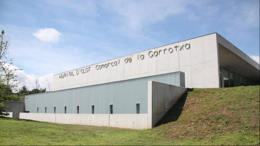 El hospital de Olot anula las clases posparto presenciales y restringe las visitas