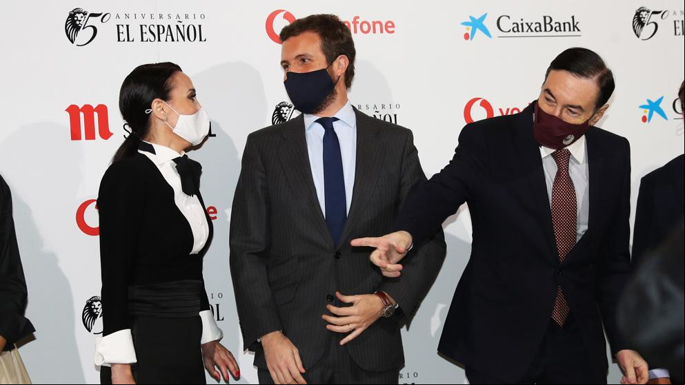 La plana mayor de la política acude a una fiesta de 80 personas en el inicio del estado de alarma La plana mayor de la política acude a una fiesta de 80 personas en el inicio del estado de alarma