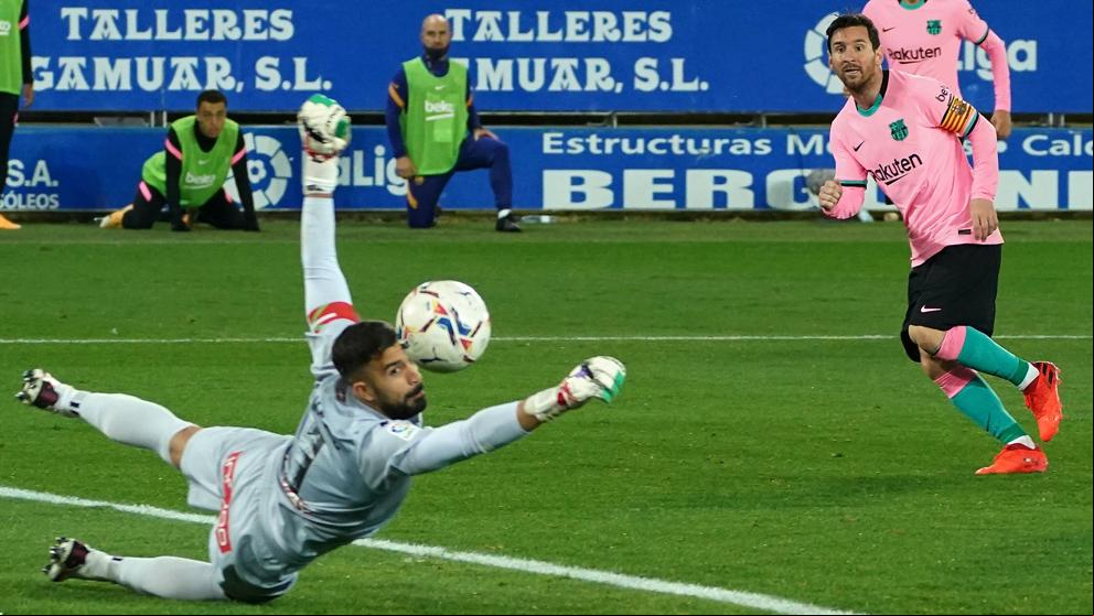Pacheco descuelga al Barça de la Liga