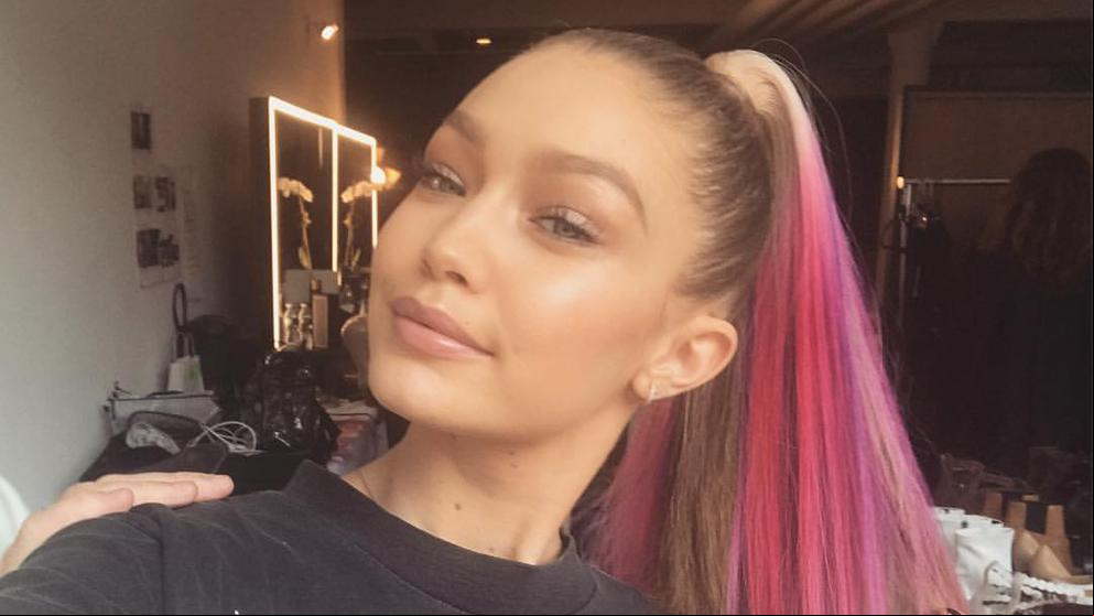 Gigi Hadid se hace su primera selfie con su bebé