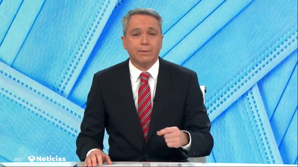 Vicente Vallés atiza al Gobierno por el IVA de las mascarillas