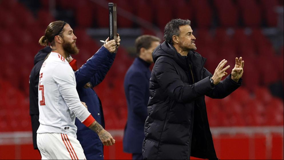 Horario y dónde ver el Suiza - España