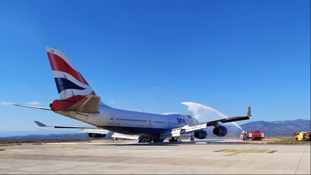 Un Boeing 747 se incendia en el aeropuerto de Castellón