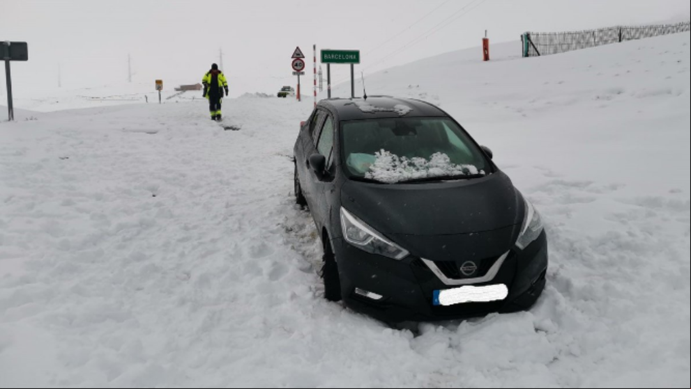 Denuncian a una familia que burló el confinamiento y acabó atrapada por la nieve
